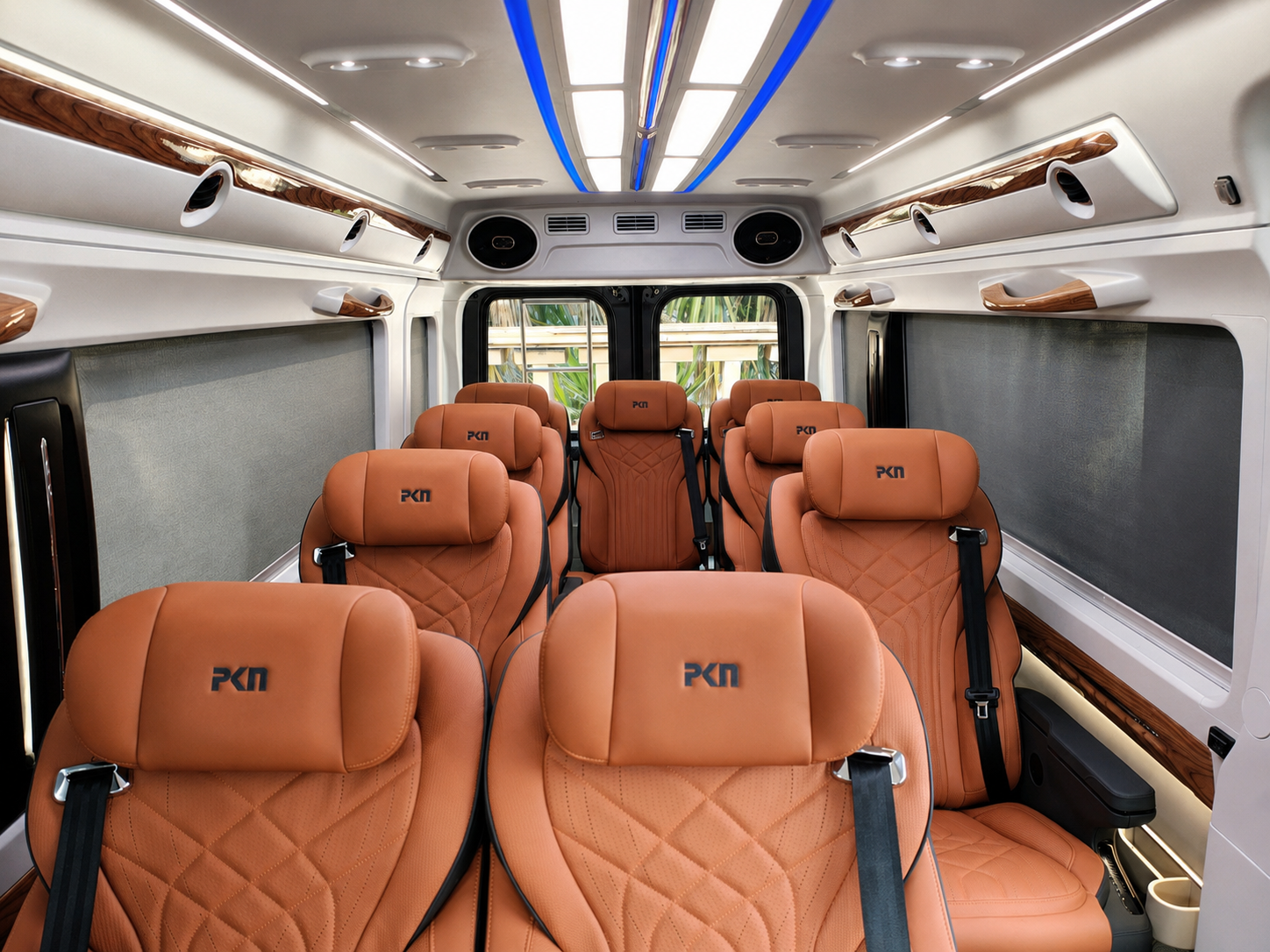 10 Seater Force Urbania Hire