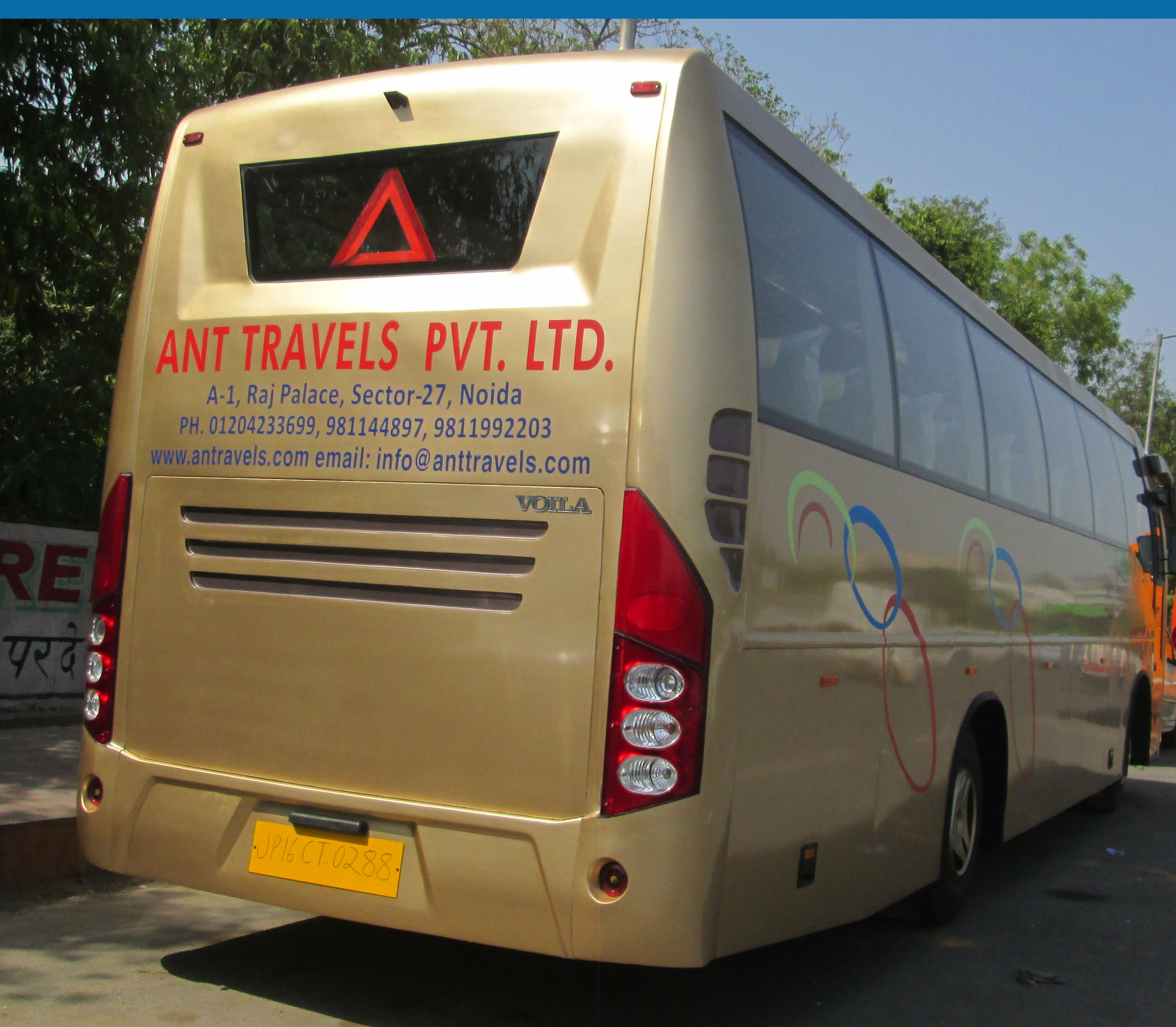 Delhi to Agra Volvo Bus Rental